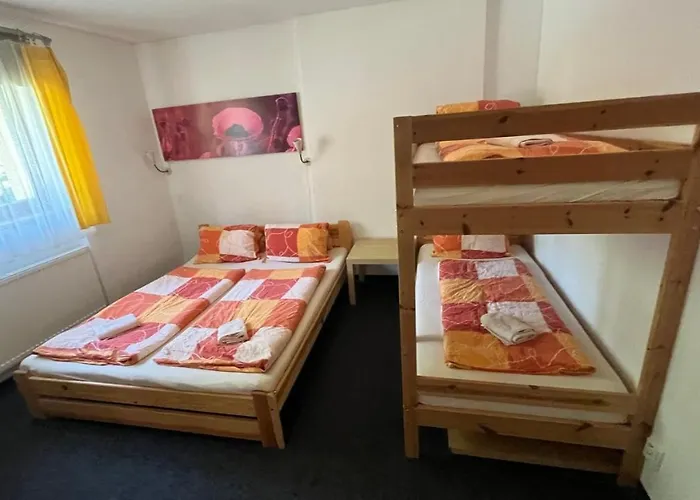 - Sumava Апартаменты *